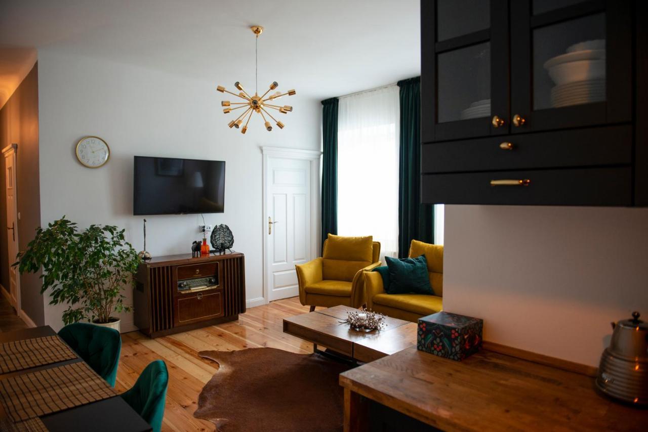 Klimatyczny Apartament Art Deco Apartment Chelm Bagian luar foto