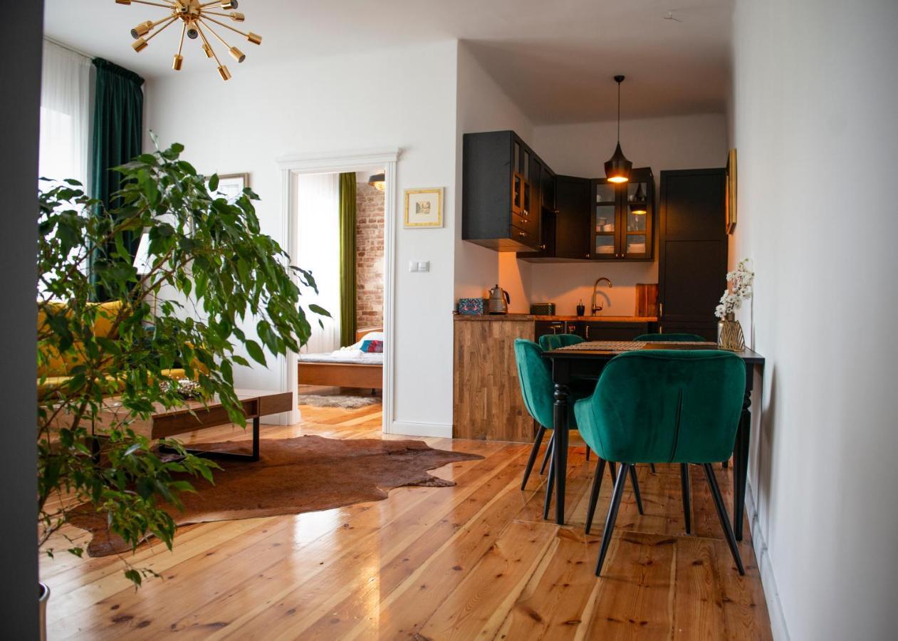 Klimatyczny Apartament Art Deco Apartment Chelm Bagian luar foto